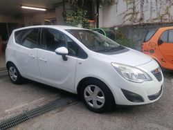 Bianco Usata 2012 Opel Meriva Monovolume | 5600 € (Buon prezzo)
