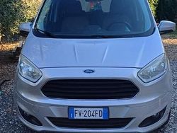 Grigio Usata 2019 Ford Tourneo Courier Monovolume | 11.500 € (Buon prezzo)