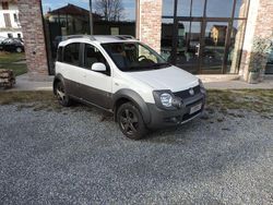 Bianco Usata 2011 Fiat Panda 4x4 Cross Due volumi | 5500 € (Buon prezzo)