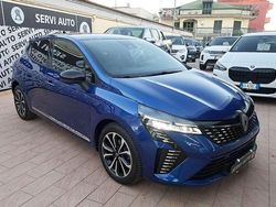 Blu Usata 2024 Renault Clio V Techno Tre volumi | 15.900 € (Buon prezzo)