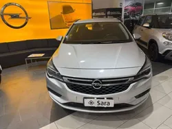 Grigio Usata 2019 Opel Astra Innovation Tre volumi | 10.900 € (Super prezzo)