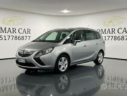 Argento Usata 2015 Opel Zafira Tourer Monovolume | 4299 € (Super prezzo)