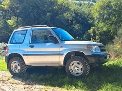 Grigio Usata 2001 Mitsubishi Pajero SUV | 5400 € (Buon prezzo)