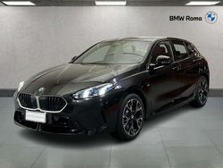 Black sapphire metallizzato Usata 2024 BMW 118 Comfort Edition Due volumi | 37.080 € (Molto cara)