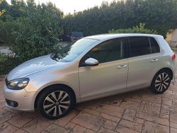 Grigio Usata 2011 VW Golf VI Highline Tre volumi | 6000 € (Ottimo prezzo)