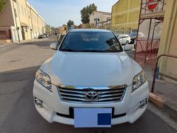 Bianco Usata 2011 Toyota RAV4 Tre volumi | 12.500 € (Cara)