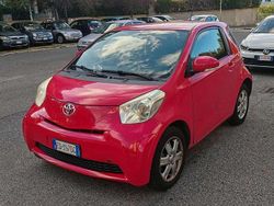 Rosso Usata 2010 Toyota iQ Sol Due volumi | 6000 € (Buon prezzo)