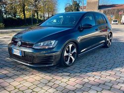 Usata 2015 VW Golf VII GTI Tre volumi | 13.900 €