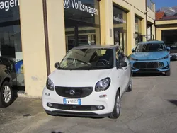 Bianco pastello Usata 2019 Smart ForFour Passion Due volumi | 13.900 € (Cara)