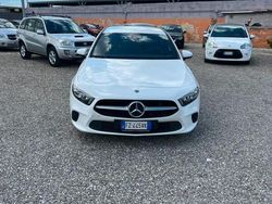 Bianco Usata 2020 Mercedes A180 Executive Tre volumi | 22.500 € (Cara)
