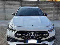 Bianco Usata 2022 Mercedes GLA200 Premium SUV | 37.000 € (Buon prezzo)