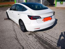 Usata 2020 Tesla Model 3 Tre volumi | 24.000 € (Buon prezzo)