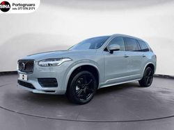 Vapour grey Nuova 2025 Volvo XC90 Core SUV | 82.000 € (Buon prezzo)