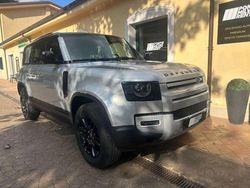 Grigio Usata 2023 Land Rover Defender SE SUV | 63.900 € (Buon prezzo)