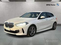 Alpine white Usata 2023 BMW 118 Shadowline Due volumi | 28.790 € (Buon prezzo)
