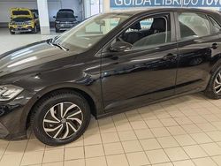 Nero Usata 2021 VW Polo Tre volumi | 16.500 € (Buon prezzo)