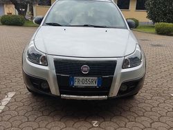 Grigio Usata 2009 Fiat Sedici SUV | 4690 € (Buon prezzo)
