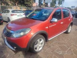 Rosso Usata 2012 Dacia Sandero Stepway Tre volumi | 4900 € (Buon prezzo)