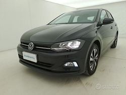 Grigio Usata 2021 VW Polo Comfortline Tre volumi | 11.990 € (Ottimo prezzo)