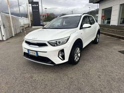 Clear white Usata 2022 Kia Stonic Urban SUV | 13.450 € (Ottimo prezzo)