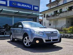Argento Usata 2014 Subaru Outback SUV | 10.500 € (Molto cara)