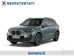 Cape york green metallizzato Nuova 2025 BMW iX1 M Sport SUV | 46.700 € (Buon prezzo)
