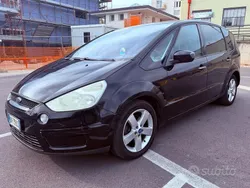 Usata 2009 Ford S-MAX S Monovolume | 3700 € (Buon prezzo)