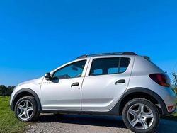 Grigio Usata 2017 Dacia Sandero Due volumi | 7500 € (Ottimo prezzo)