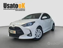 Bianco Usata 2023 Toyota Yaris Business Edition Tre volumi | 15.900 € (Buon prezzo)
