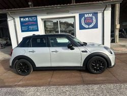 Argento Usata 2022 Mini Cooper Business Due volumi | 21.500 € (Buon prezzo)