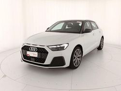 Bianco ghiaccio metallizzato Usata 2024 Audi A1 Business Due volumi | 27.500 € (Buon prezzo)