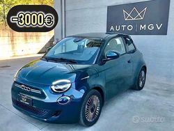 Blu/azzurro Usata 2022 Fiat 500e Icon Tre volumi | 12.900 € (Super prezzo)