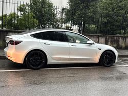 Bianco Usata 2021 Tesla Model 3 Long Range AWD Tre volumi | 29.000 € (Buon prezzo)