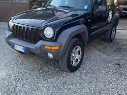 Usata 2004 Jeep Cherokee Sport SUV | 2850 € (Super prezzo)