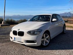 Bianco Usata 2011 BMW 116 Due volumi | 7700 € (Molto cara)