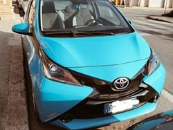 Blu Usata 2017 Toyota Aygo Due volumi | 9000 € (Buon prezzo)