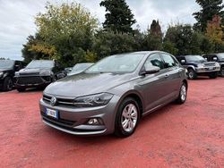 Grigio Usata 2019 VW Polo Comfortline Tre volumi | 11.800 € (Ottimo prezzo)