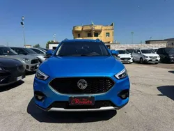 Blu/azzurro(met.) Usata 2023 MG ZS Luxury Tre volumi | 16.990 € (Buon prezzo)