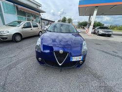 Blu Usata 2016 Alfa Romeo Giulietta Super Tre volumi | 5500 € (Ottimo prezzo)