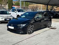 Nero Usata 2021 VW Golf VIII R-line Tre volumi | 25.990 € (Buon prezzo)