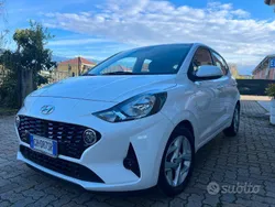 Usata 2022 Hyundai i10 Due volumi | 13.900 € (Buon prezzo)