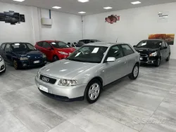 Argento Usata 2001 Audi A3 Ambiente Tre volumi | 2900 € (Buon prezzo)
