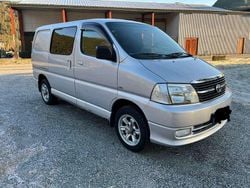 Argento Usata 2002 Toyota HiAce Active Tre volumi | 1900 €