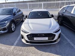 Bianco ghiaccio metallizzato Nuova 2025 Audi A5 Sportback S-Line Due volumi | 55.500 € (Buon prezzo)