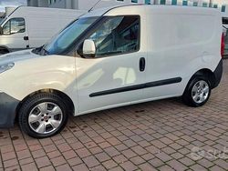 Bianco Usata 2013 Fiat Doblò Monovolume | 6850 € (Buon prezzo)