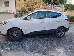 Bianco Usata 2014 Hyundai ix35 Comfort SUV | 3000 € (Ottimo prezzo)