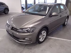 Grigio Usata 2020 VW Polo Highline Tre volumi | 16.500 € (Buon prezzo)