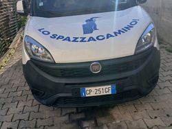 Bianco Usata 2017 Fiat Doblò Monovolume | 12.000 € (Molto cara)