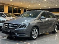 Grigio Usata 2014 Mercedes B180 Premium Monovolume | 10.200 € (Buon prezzo)