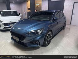 Blu/azzurro Usata 2021 Ford Focus ST-Line Tre volumi | 16.500 € (Buon prezzo)